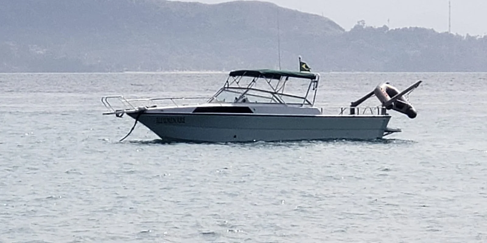 Passeio de Lancha DM em Ilhabela