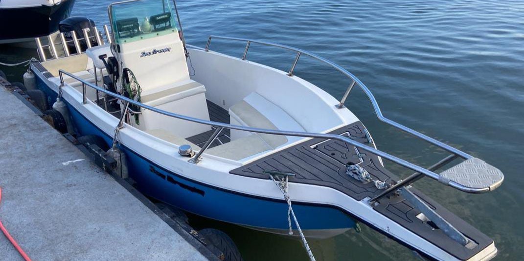 Passeio de Lancha Wellcraft em Ilhabela