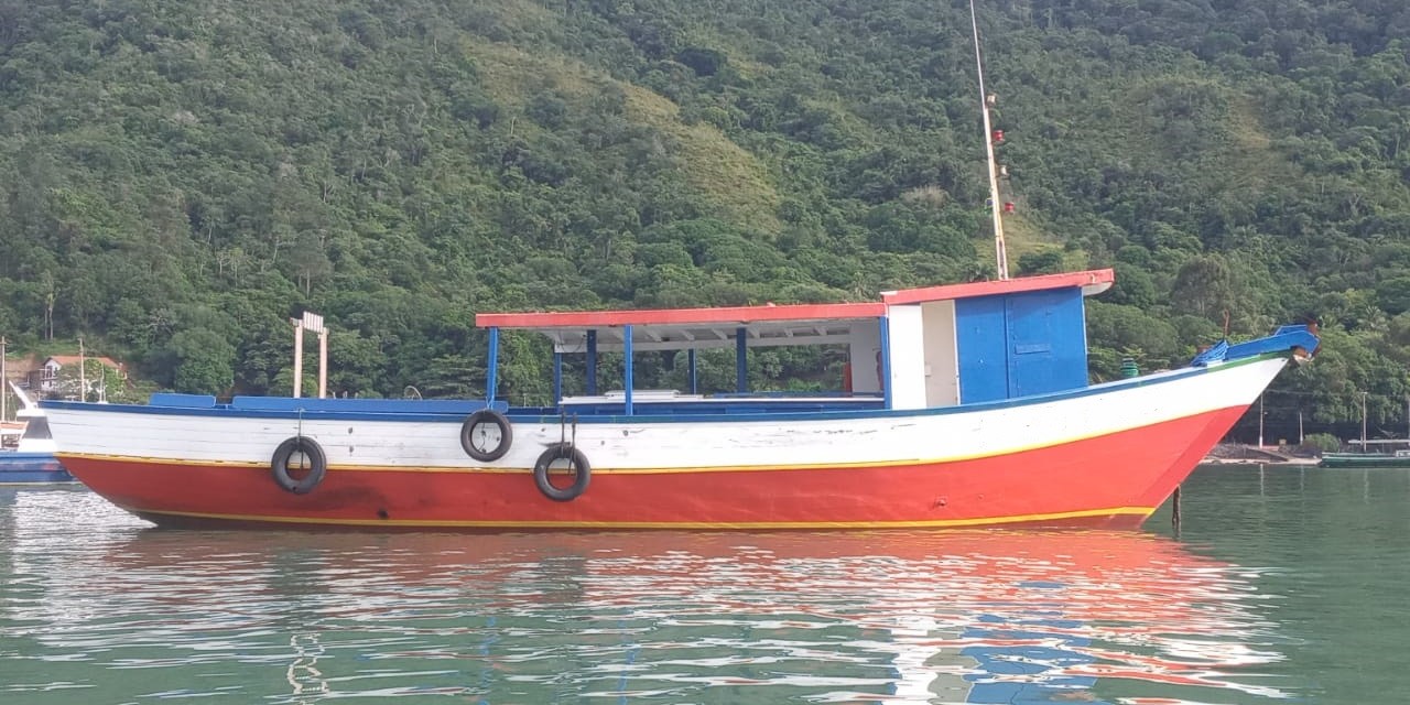 Passeio de Barco em Ilhabela