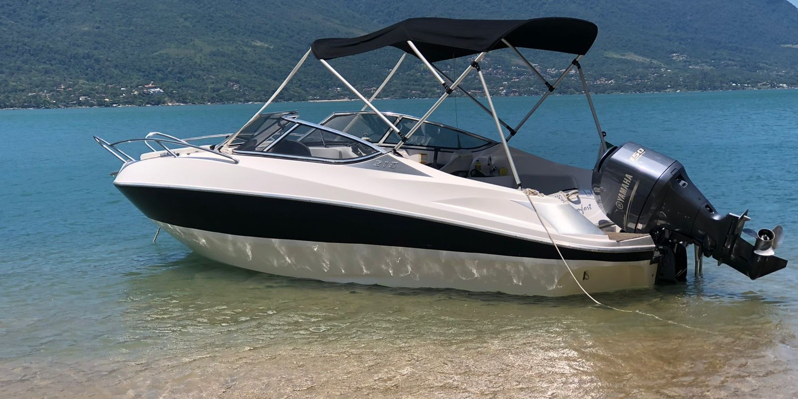 Passeio de Lancha Ventura em Ilhabela