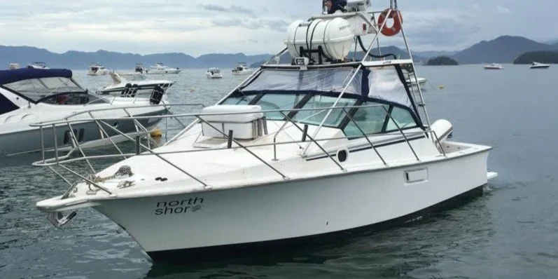 Passeio de Lancha Mares em Ilhabela