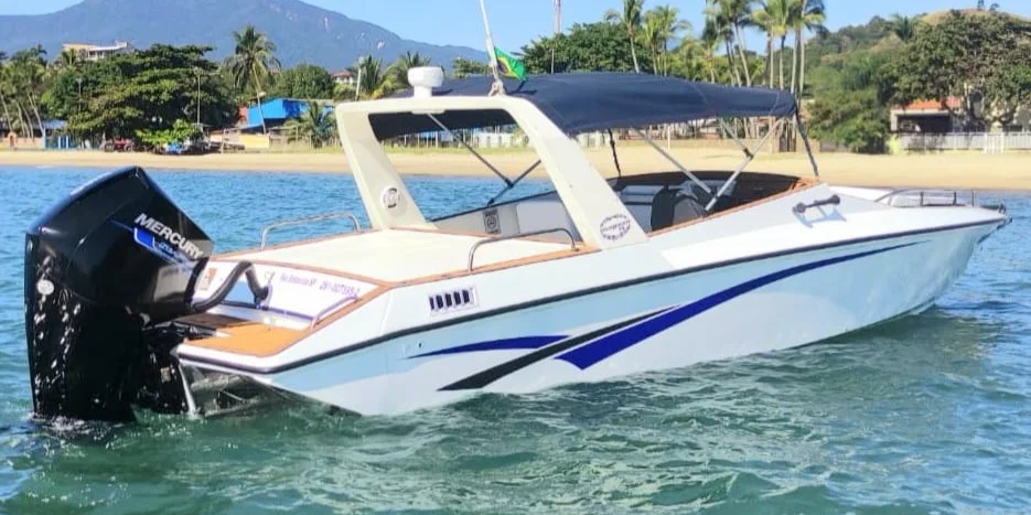 Aluguel de Lancha Magnum em Ilhabela