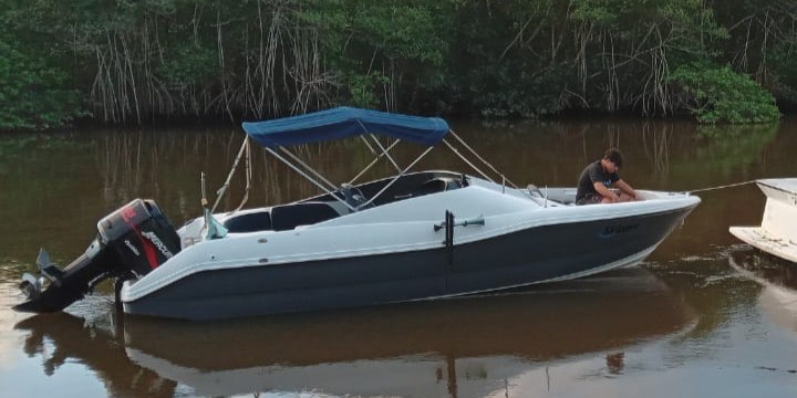 Aluguel de Lancha Alternativa em Ilhabela